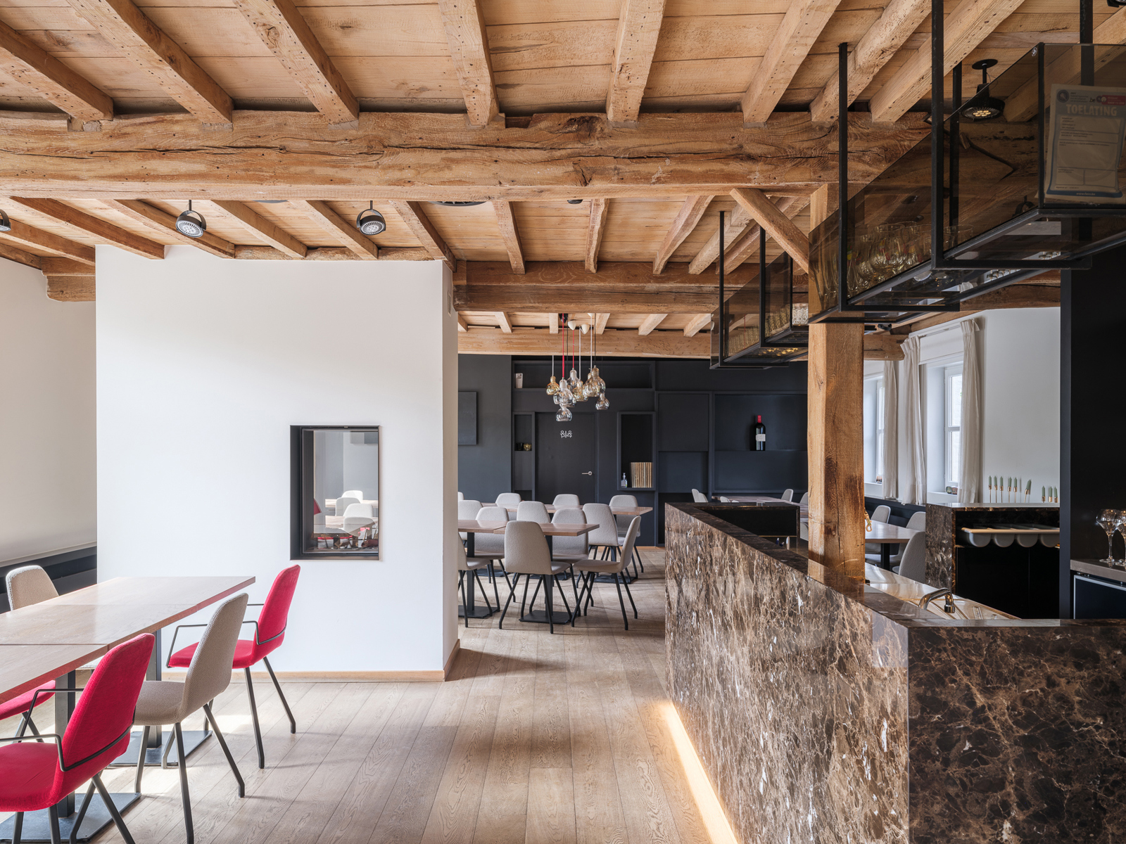 Horecazaak met aparte woning in Maarkedal - foto 1