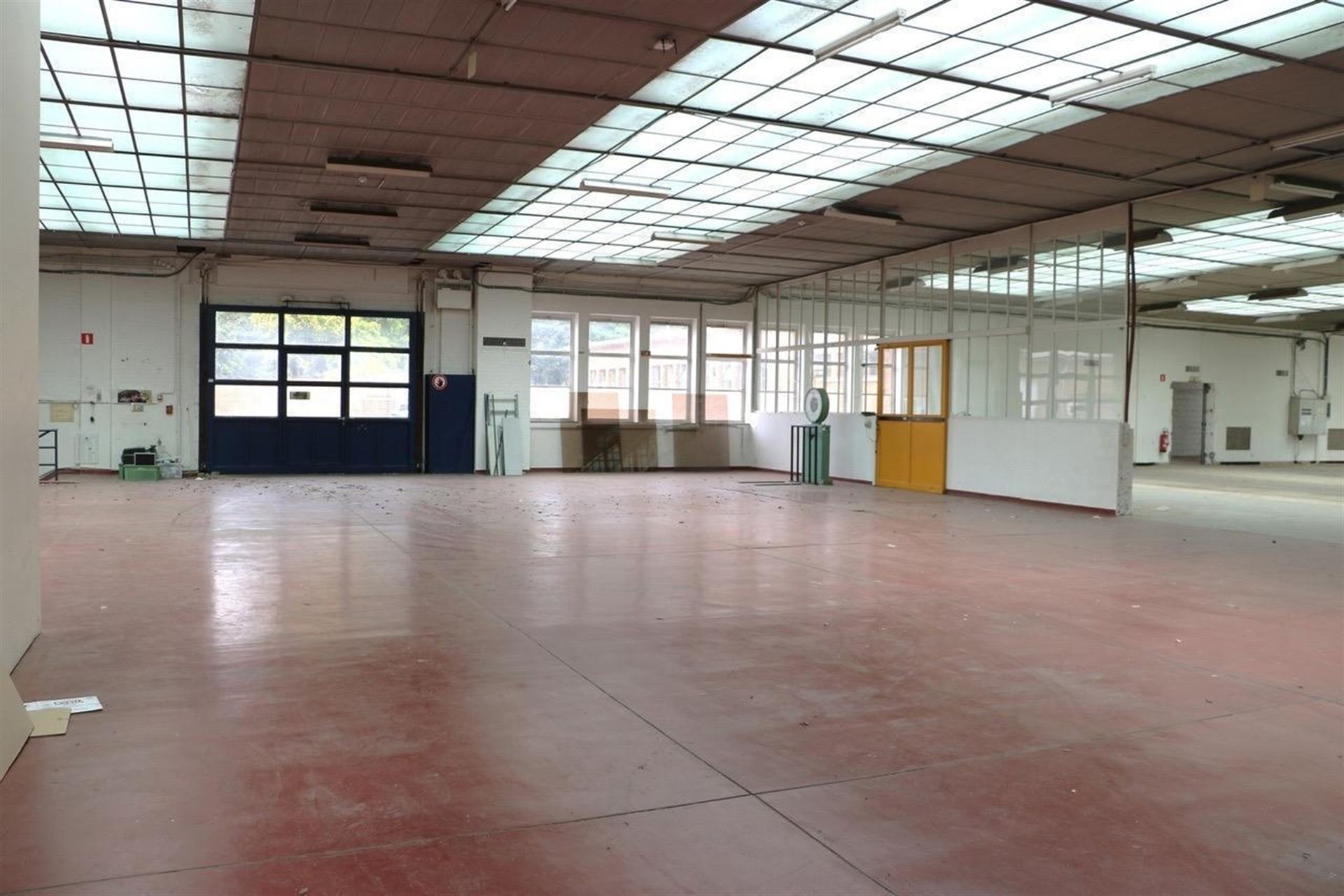 Magazijn van 2180m² ook opgesplits mogelijk - foto 5