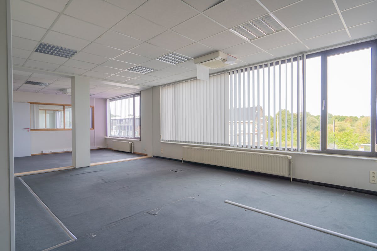 Immeuble de bureaux à vendre au 1er étage à Harelbeke - photo 4