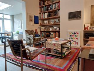 Cette maison exceptionnellement spacieuse de 195 m² est située à Mechelen Noord, près de Telenet et à distance de marche du centre-ville animé...