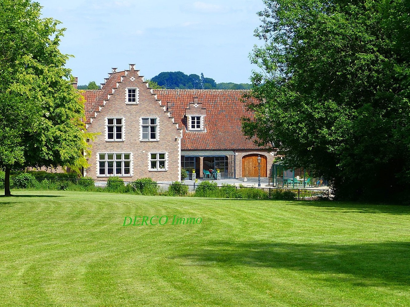 gezellige villa van 870 m2 met praktijkruimte, kangoeroewoning, ...  op 1,27 hectare - foto 4
