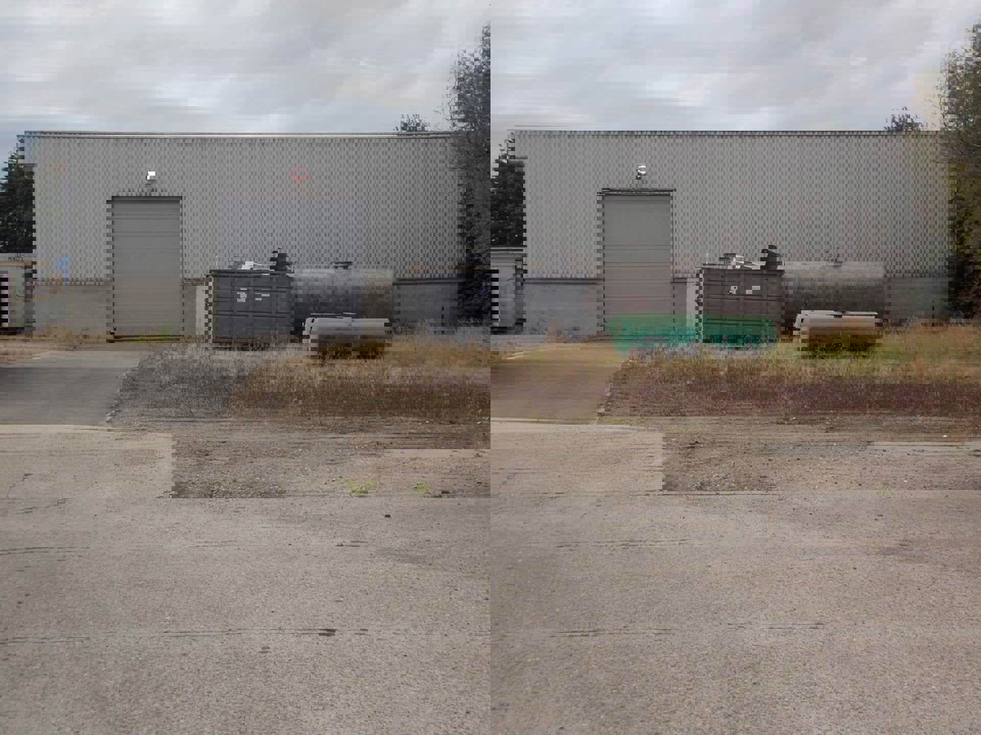 MAGAZIJN VAN 1800M² - foto 1