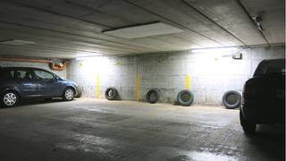 Ondergrondse AUTOSTANDPLAATS te huur in de Moerkerkse Steenweg in Sint-Kruis Brugge.Beschikbaar 1 juni 2026...