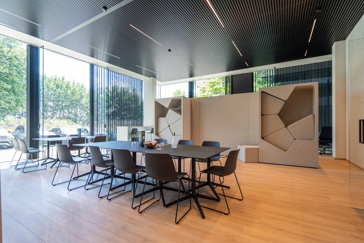Kantoorgebouw te huur in Waregem Business Park - foto 1