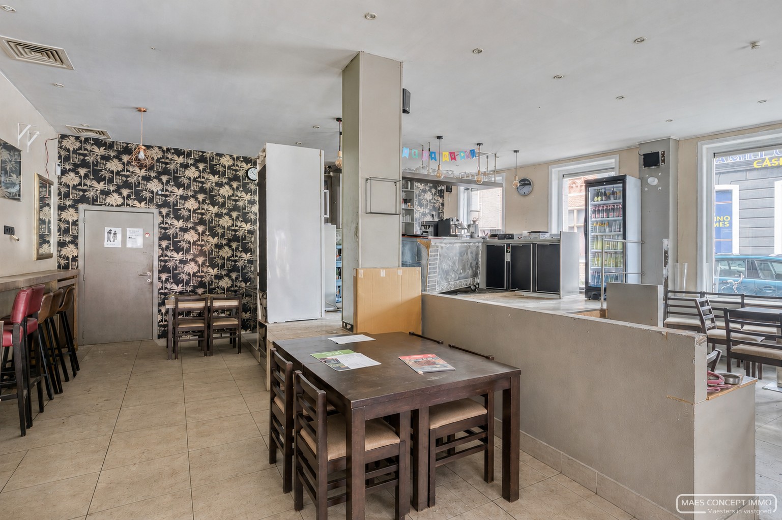 Café, appartement en te renoveren tweede verdiep te koop in Roeselare centrum - photo 4