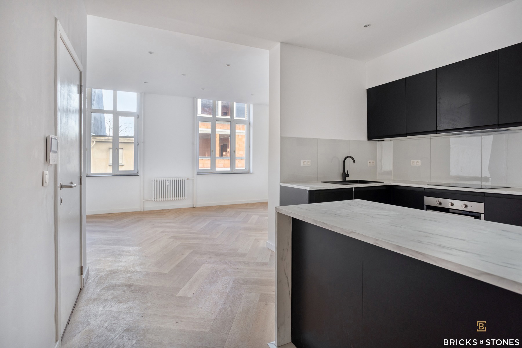 Apartment for sale in Antwerp with 1 bedroom - photo 2