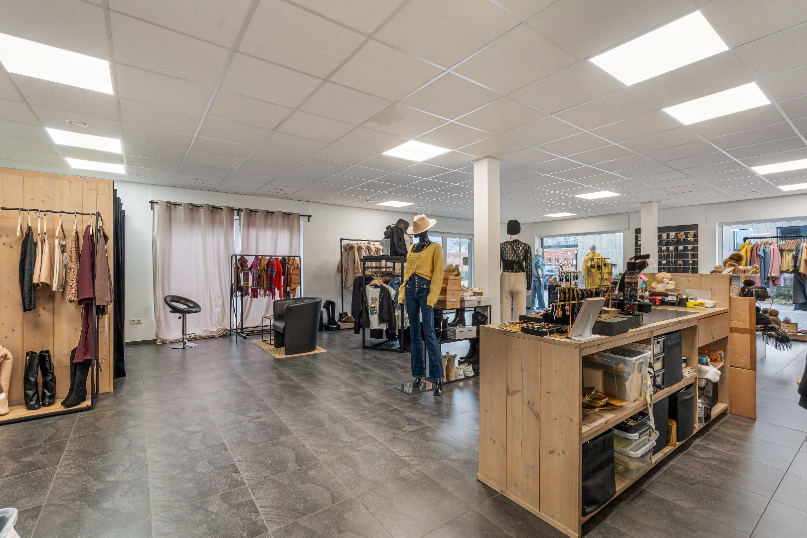 Handelsruimte, 110 m² + kelder, centrum van Houthalen-Oost - foto 5