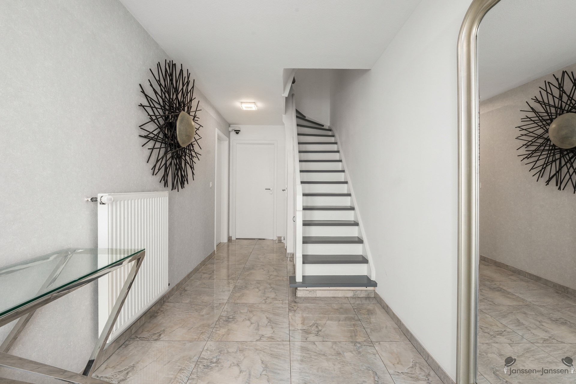 Instapklare bel-etage met 3 à 5 slpk's in Ekeren - foto 4