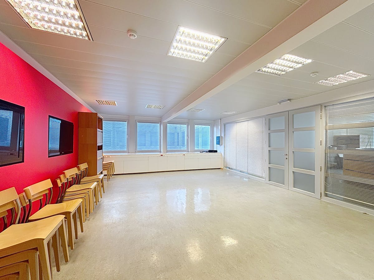 Office space for rent (50m²) on the Grasmarkt in Brussels. - photo 5