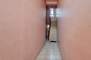 Bent u op zoek naar een interessante investeringsopportuniteit in Brussel met sterk rendements­potentieel? Dan is deze opbrengsteigendom gelegen...