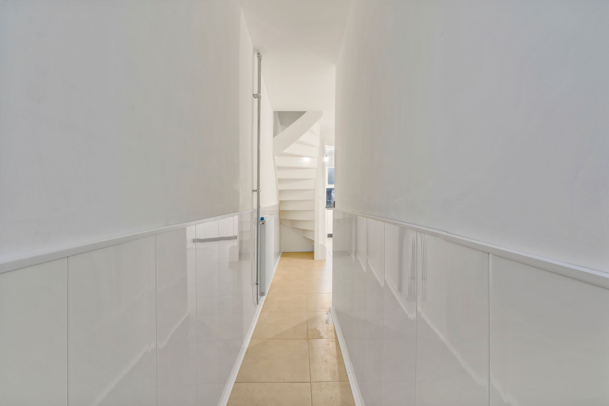Gerenoveerde, instapklare rijwoning in het Westerkwartier te Oostende te koop - foto 4