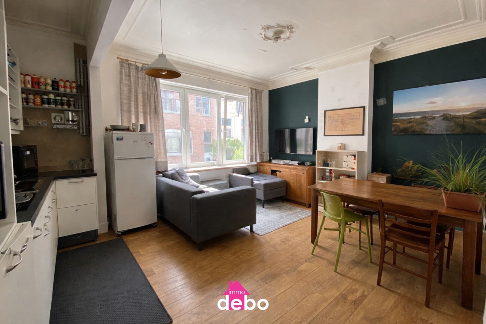 Ruim en lichtrijk 2-slaapkamerappartement op toplocatie, wandelafstand van de winkelstraten, horeca en het strand - foto 2