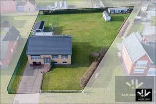 Ruime en energiezuinige gezinswoning in rustige omgeving grenzend aan natuurgebied De Platwijers!Energetische renovatie!Troeven: * Rustige,...