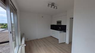 Recent vernieuwde studio die nog energetische werken zal ondergaan tegen 1 augustus 2025.Deze studio is dankzij de ligging in centrum Heverlee...