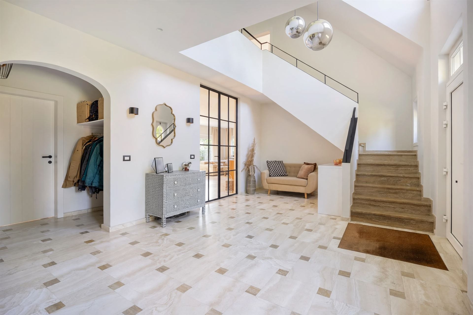 Prachtig gerenoveerde villa met 4 à 5 slpks en zwembad te Schilde - foto 4