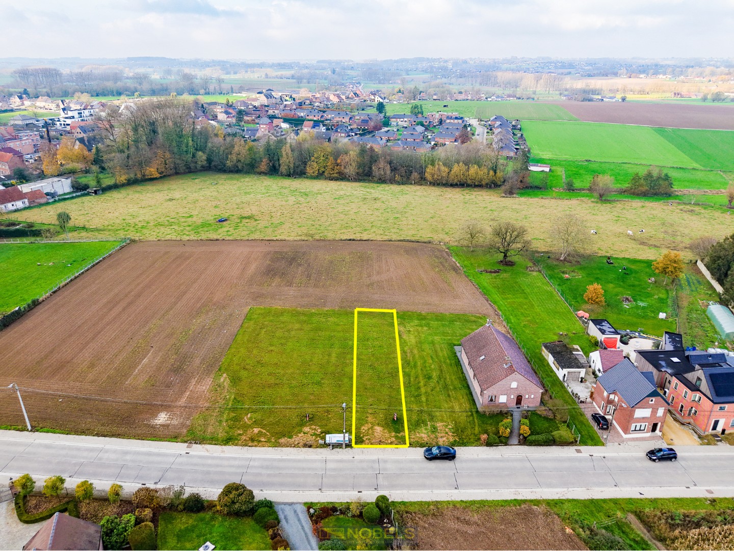 Te koop, Perceel bouwgrond van ca.435m² voor halfopen bebouwing met open zicht op groen te Lierde! - photo 2