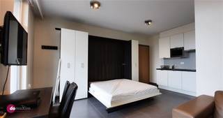 Modern furnished studio, suitable for one person, in the center of Leuven This studio is located on the Bondgenotenlaan and is fully furnished...