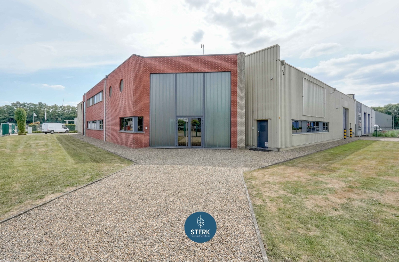 VEELZIJDIG INDUSTRIEPAND MET INSTAPKLAAR APPARTEMENT TE MAASMECHELEN ! - foto 5