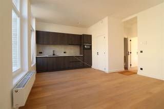 Zin om op ’t Zuid te wonen? Ontdek dit charmante appartement in de schaduw van het Museum voor Schone Kunsten. Gelegen op een uiterst...