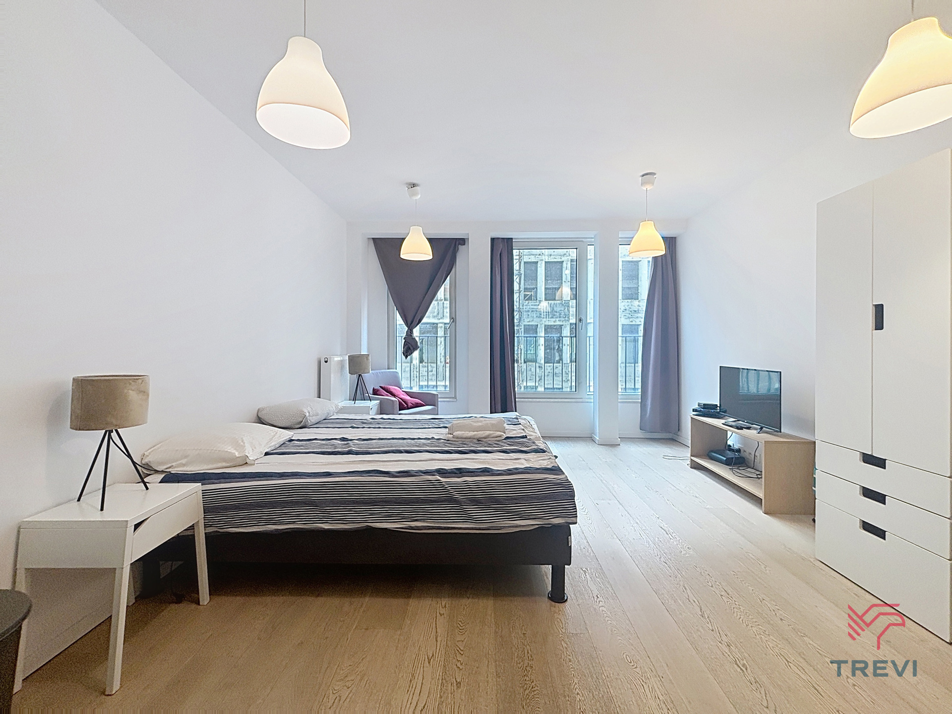 Onbemeubelde studio + parkeerplaats - foto 1
