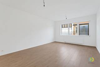 Geniet van het comfort van een volledig in 2025 vernieuwd appartement op de tweede verdieping. Het is gelegen in het hart van Vilvoorde, pal in...