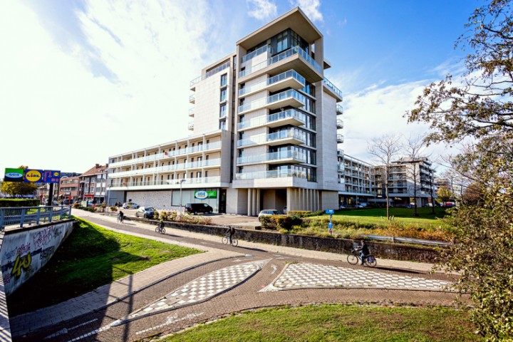 Modern appartement met 2 slaapkamers, garage en ideale ligging in het hart van Hasselt! Te huur voor een comfortabele levensstijl. - foto 1