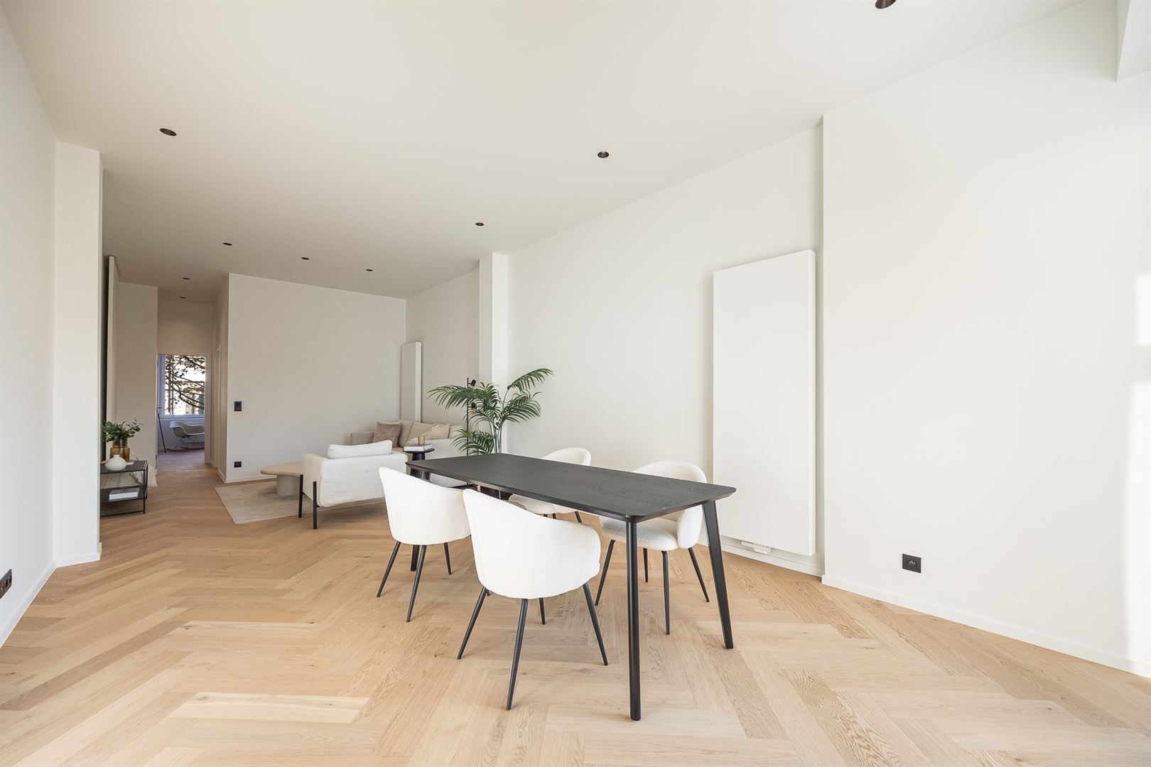 Gerenoveerd appartement met luxe-afwerking en topterras - foto 4