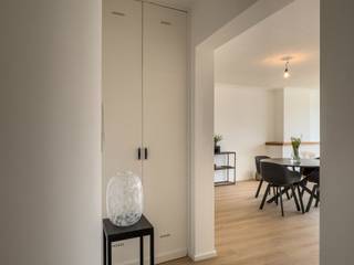 Maak snel uw afspraak via Anne De Block- OC Vastgoed: 0471 38 00 36 of anne@ocvastgoed.beDit ruim, lichtrijk appartement (84m²) met twee slaapkamers...