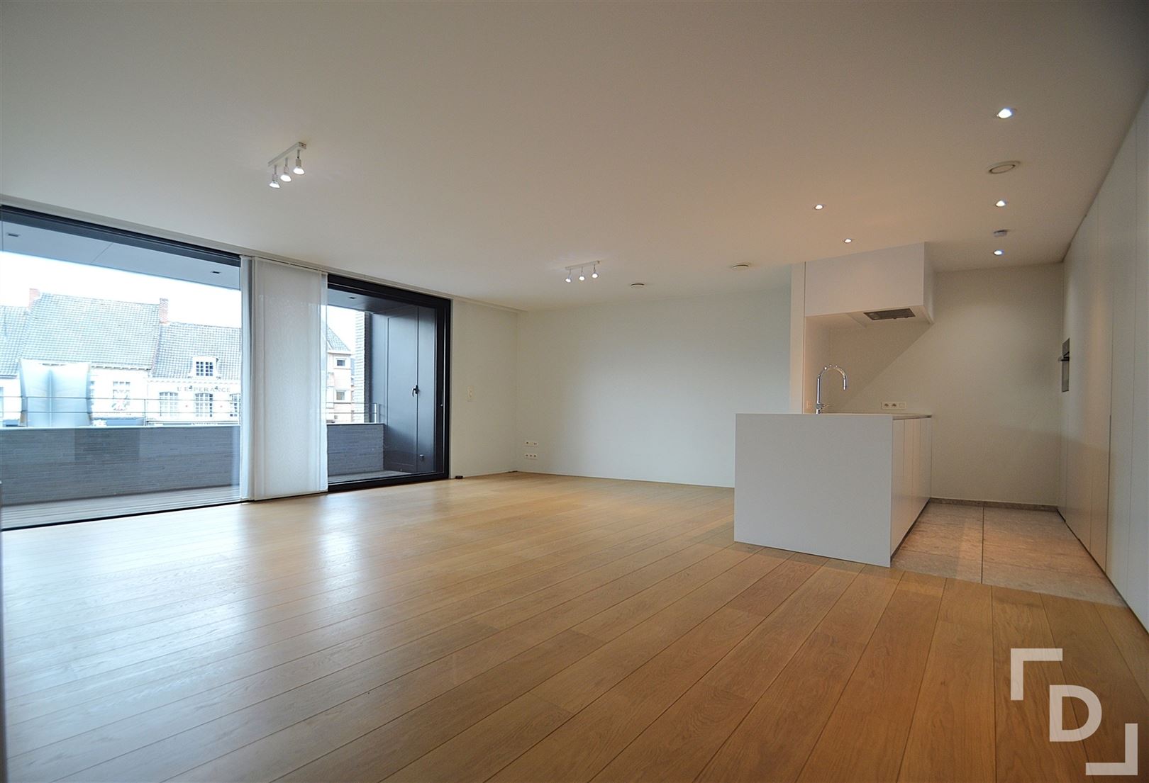 Prachtig afgewerkt appartement op de Grote Markt in Poperinge. - foto 3