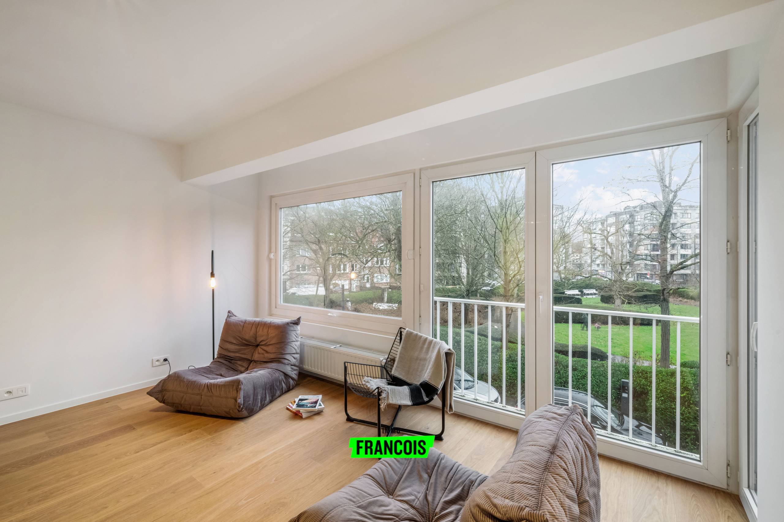 Hoogwaardig gerenoveerd appartement op gegeerde locatie aan het Prinses Clementinaplein te Oostende. - foto 4