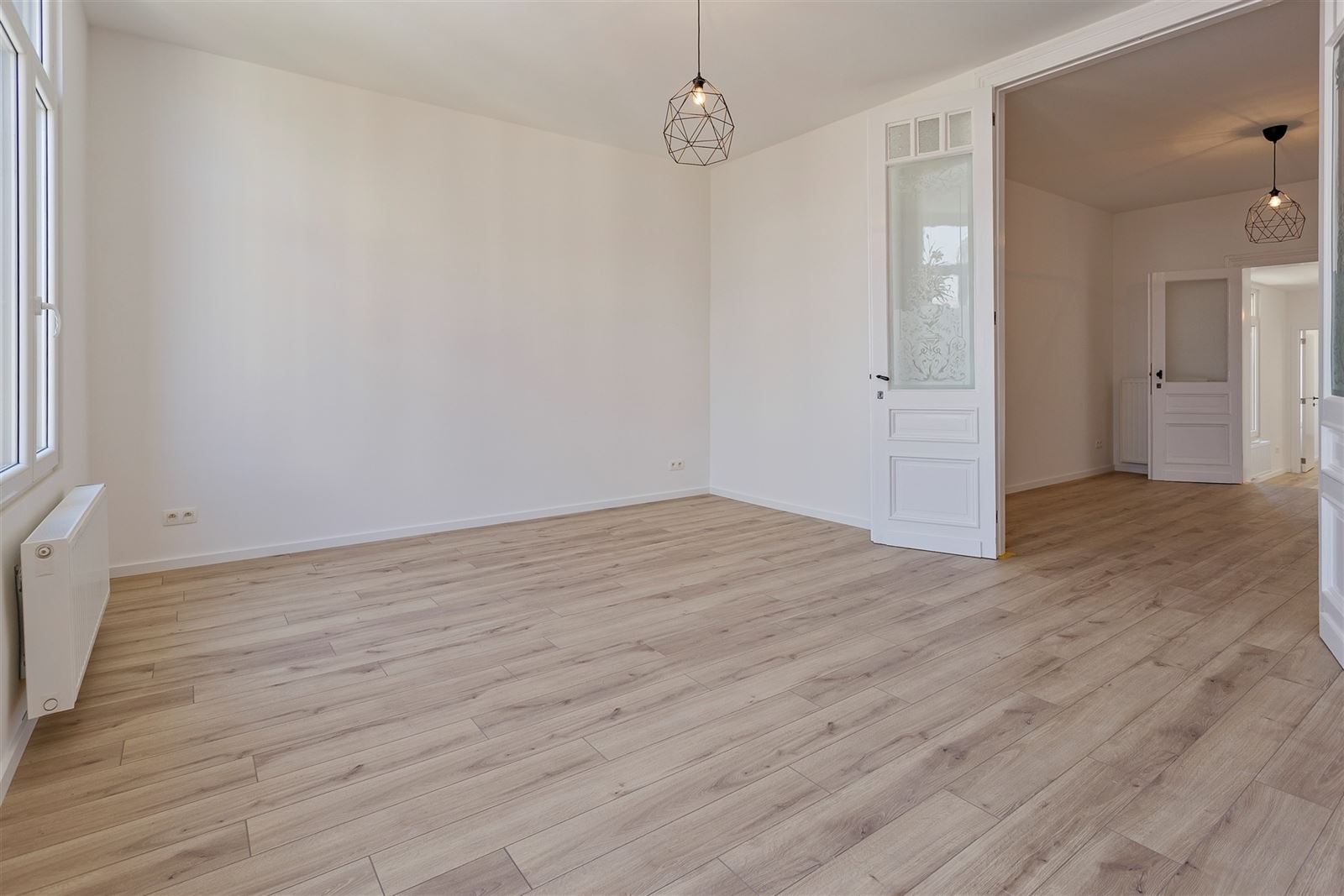 Gerenoveerd 2slpk appartement aan de poorten van de Dageraadplaats - foto 5