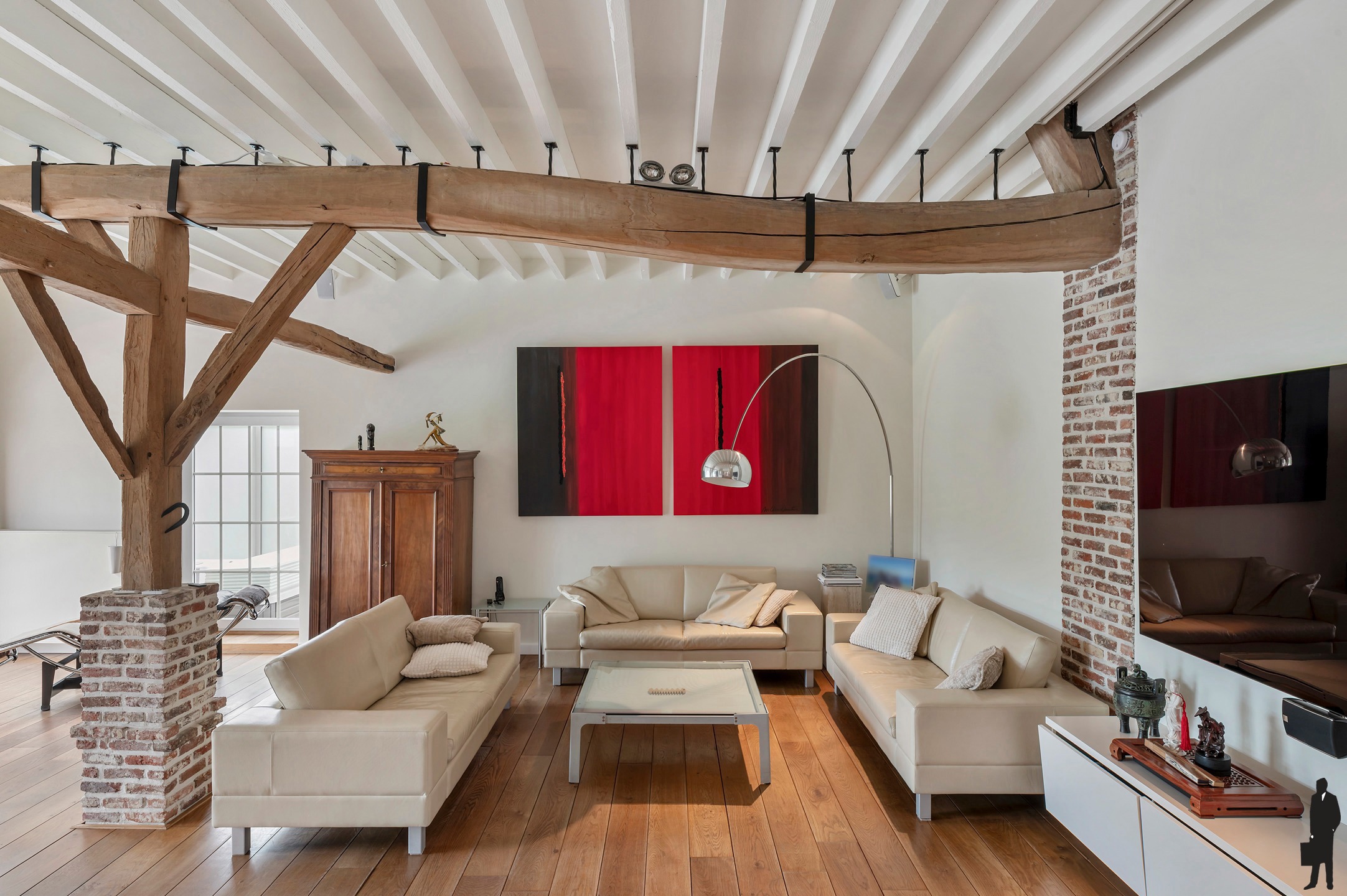 Authentieke en luxueus gerenoveerde langgevelhoeve op een domein van 6.920 m². - foto 3