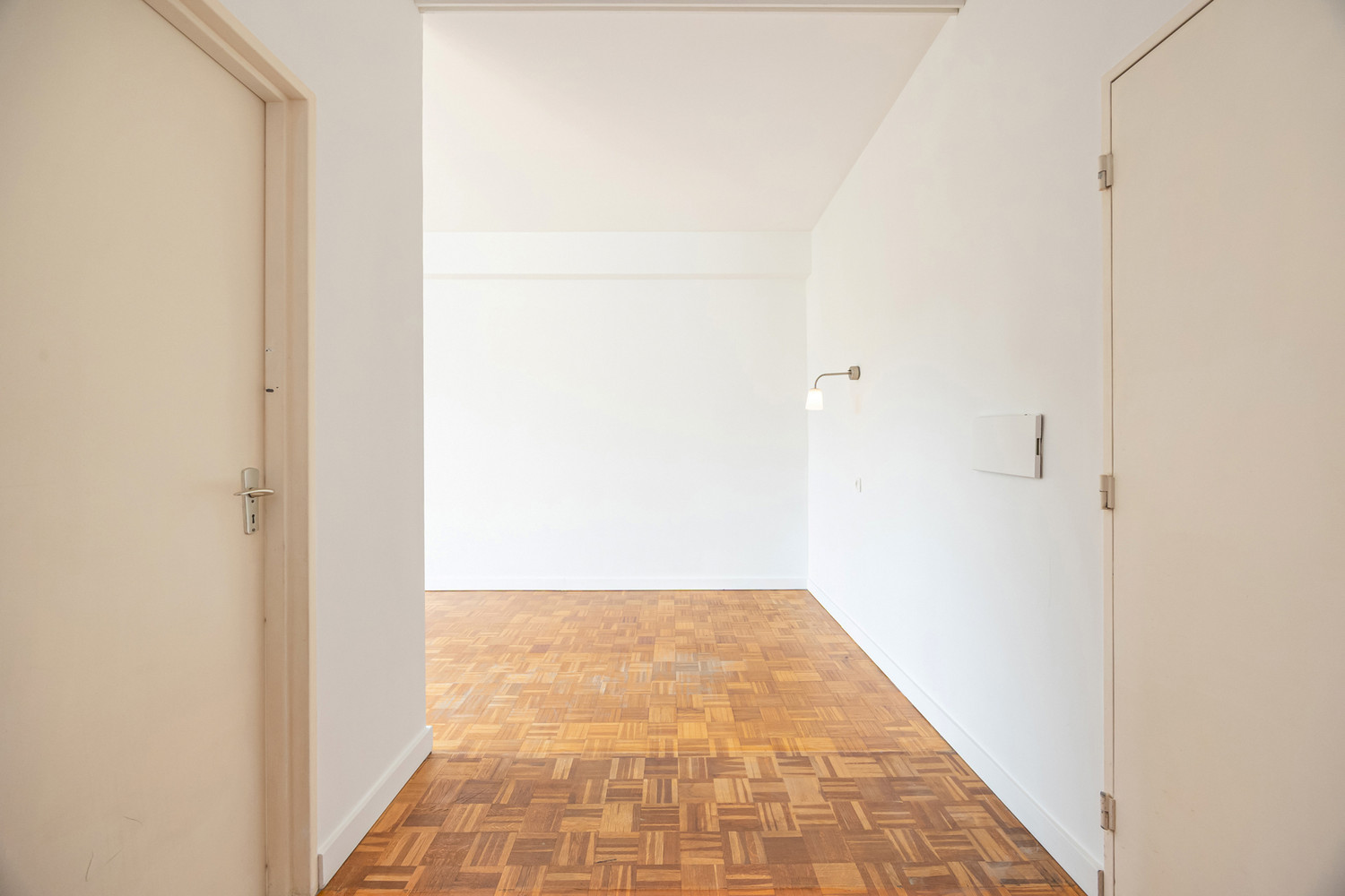 Instapklare studio met aangenaam terras (50m²) op toplocatie aan de Jan van Rijswijcklaan - foto 2