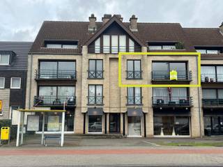 Dit instapklaar appartement bevindt zich in de stijlvolle residentie "Koningenvest" op de tweede verdieping. Het is enorm lichtrijk en bevat...