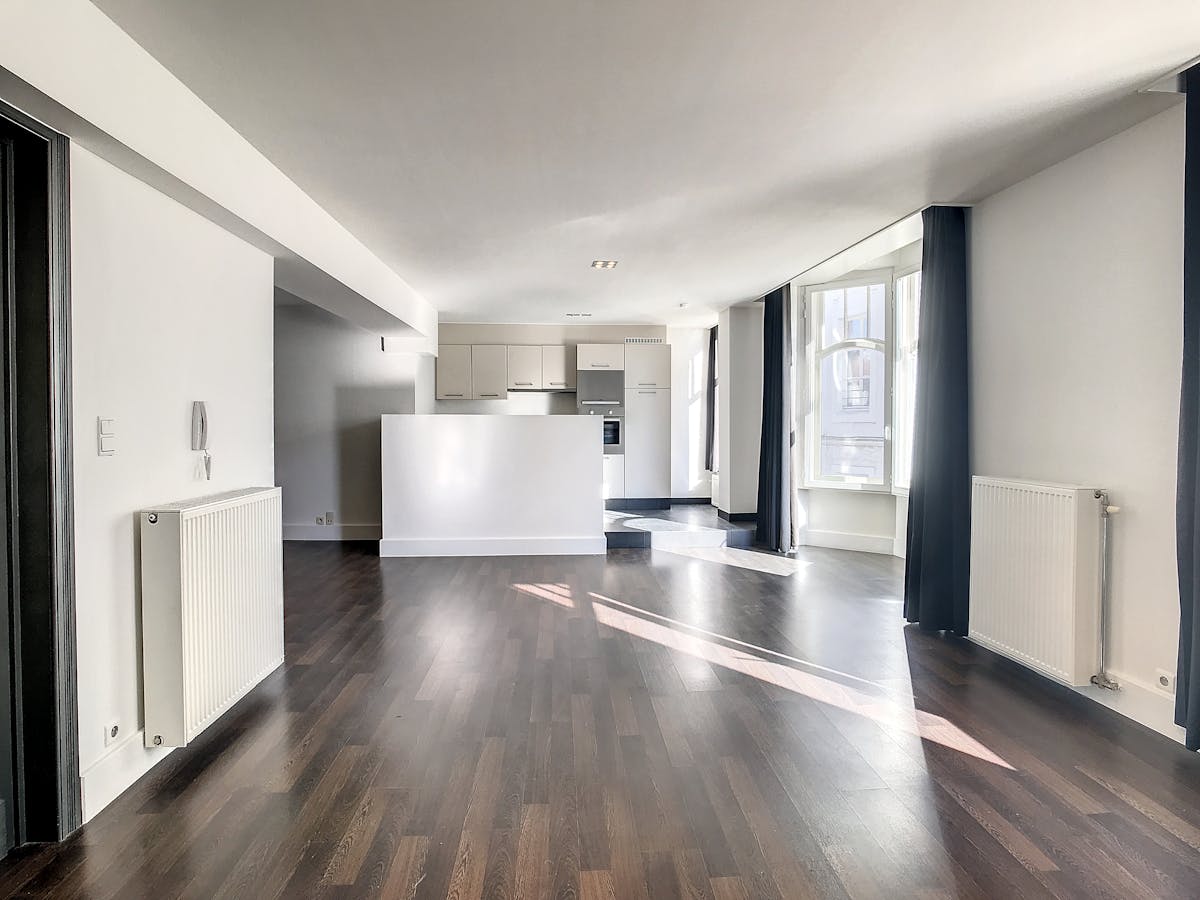 3-kamerappartement te huur op de Grote Markt te Kortrijk - foto 3