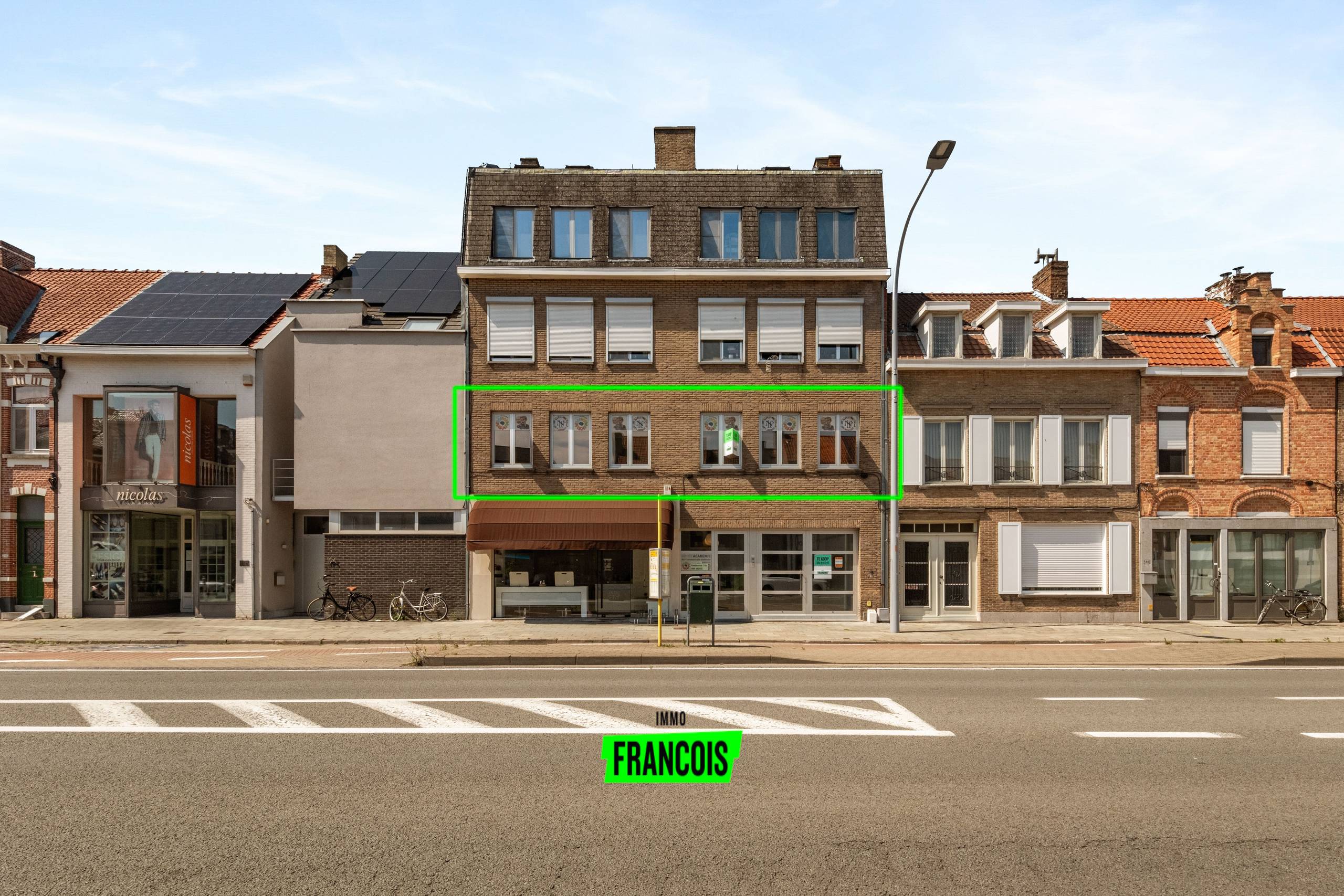 Commercial à vendre à Bruges