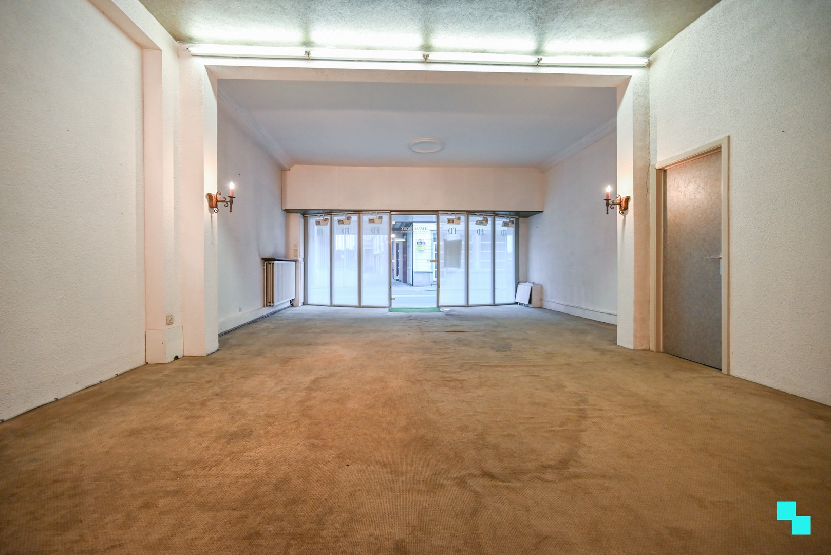 Ruime woonst met tal van mogelijkheden nabij centrum Izegem - photo 3