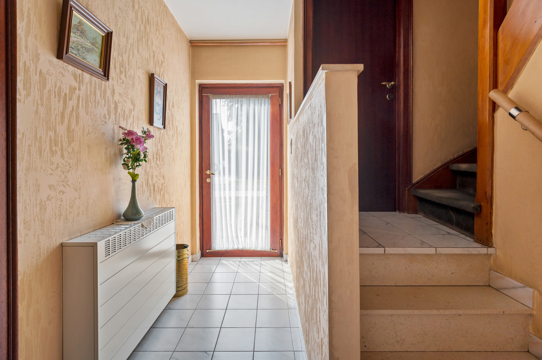 Volledig te renoveren halfopen bebouwing op 719 m². - foto 2