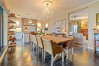 Opgelet: dit pand ligt net buiten Schilde, in Zandhoven maar is vanuit Schilde vlot bereikbaar en absoluut het ontdekken waard dankzij zijn...