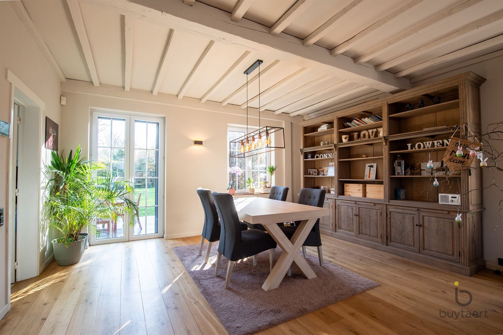  KARAKTERVOLLE WONING MET VIJF SLAAPKAMERS EN TUIN! - foto 4