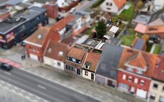 Wevelgem: 2 te renoveren woningen in Wevelgem op locatie met veel invalswegen.Deze twee woningen worden samen verkocht en bieden talloze...