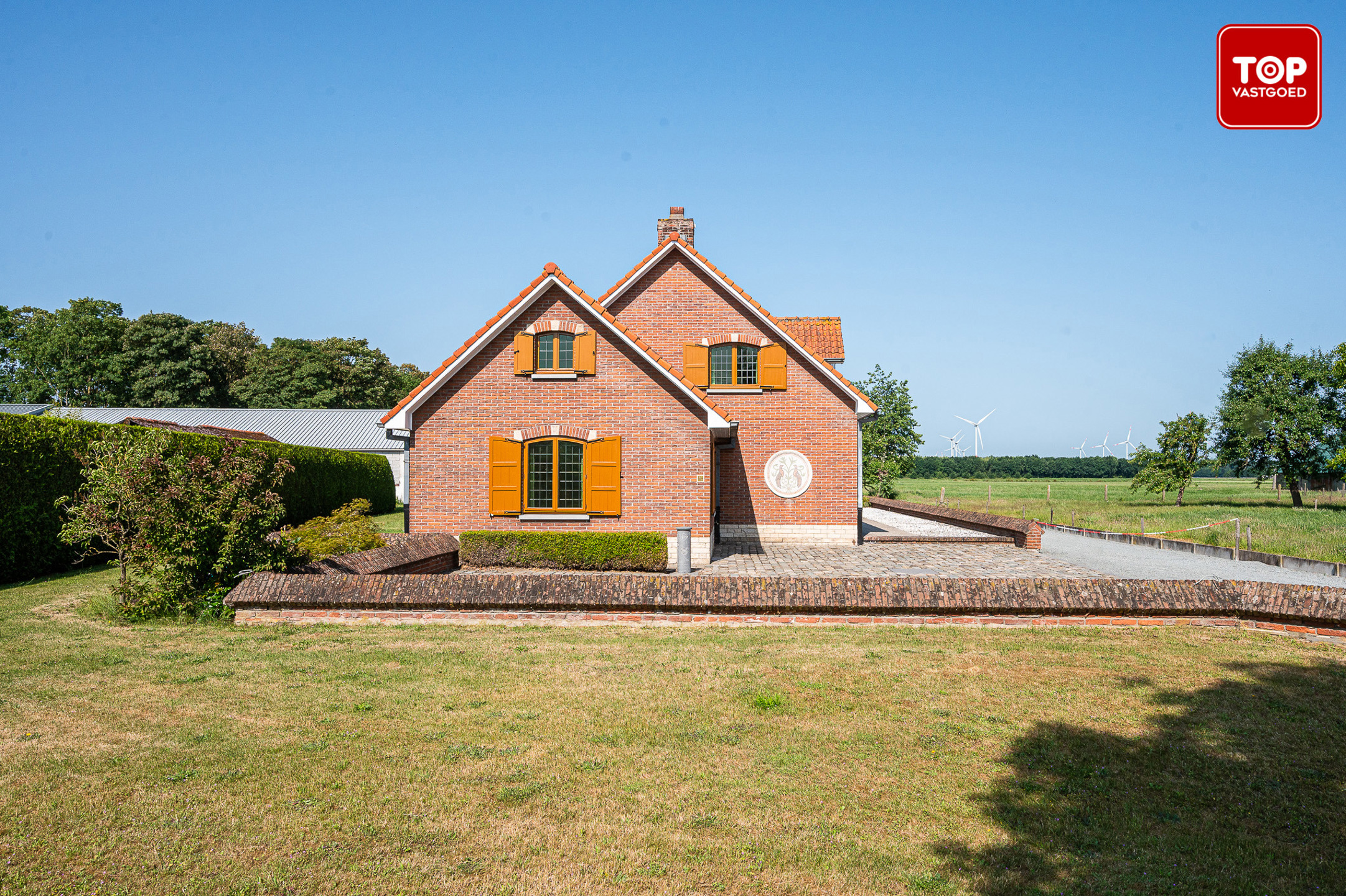 Prachtige villa op een groot perceel met veel groen rondom. - foto 2
