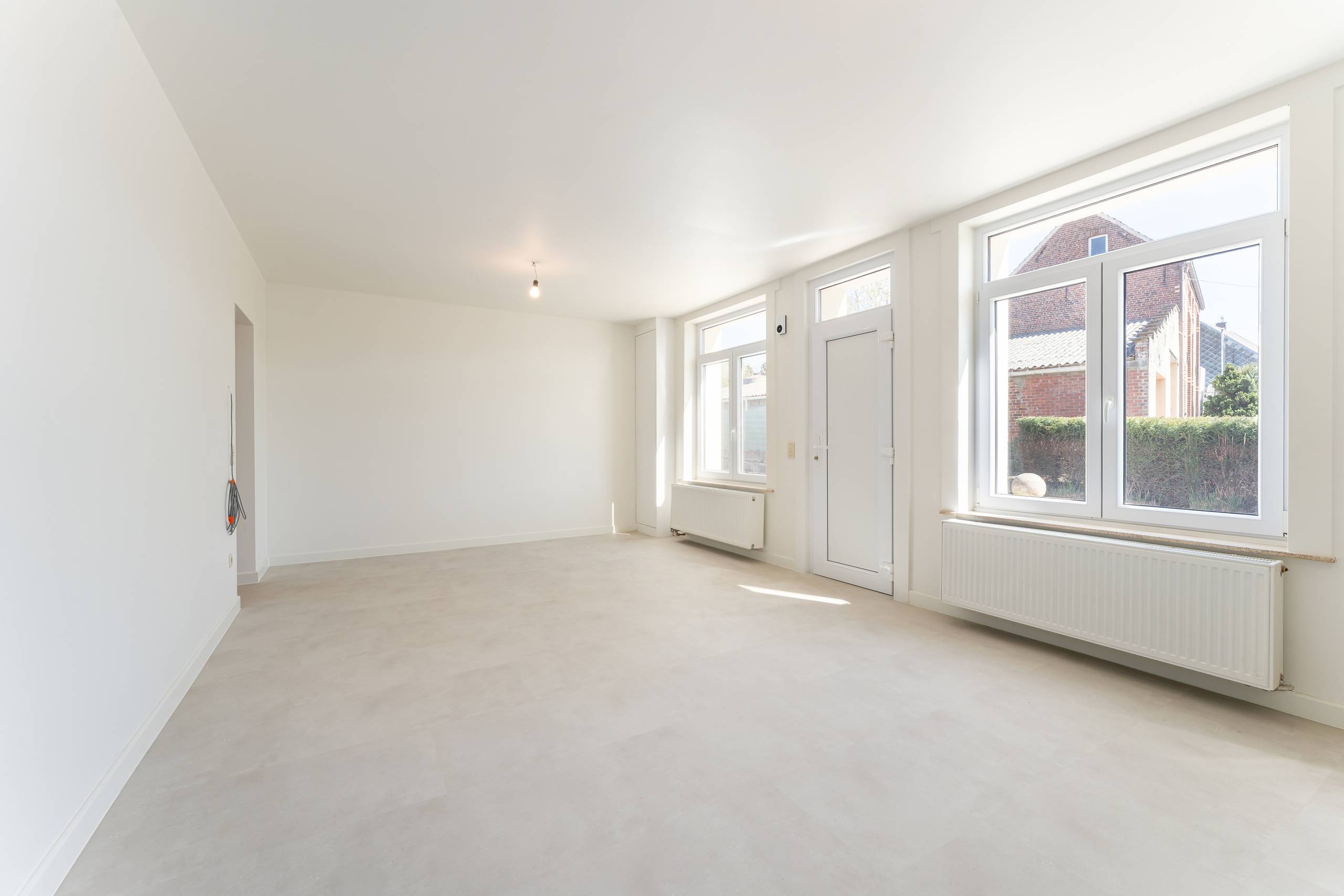 Gerenoveerde woning met 3 slaapkamers, tuin en garage - foto 5