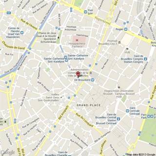 Kantoorgebouw van 6 verdiepingen met een totale bovengrondse oppervlakte van 3.000m², gelegen in de Leopoldwijk en in de onmiddellijke nabijheid van de Place du Trône. Twee kelderniveaus met 19 parkeerplaatsen (er kunnen extra parkeerplaatsen worden gehuurd in de directe omgeving) en kelders. Het gebouw dateert uit 1963 en is gerenoveerd in 2002. Nieuwe stenen gevel aan de straatkant. Centrale verwarming op gas, airconditioning door ventilatorconvectoren. Distributie van elektriciteit, telefoon en IT via perifere kabelgoten. Toegangscontrolesysteem met badge. Treinstation Luxemburg, metro en bus in de buurt.<br />Binnen parkeren: €2,005/plaats/jaar