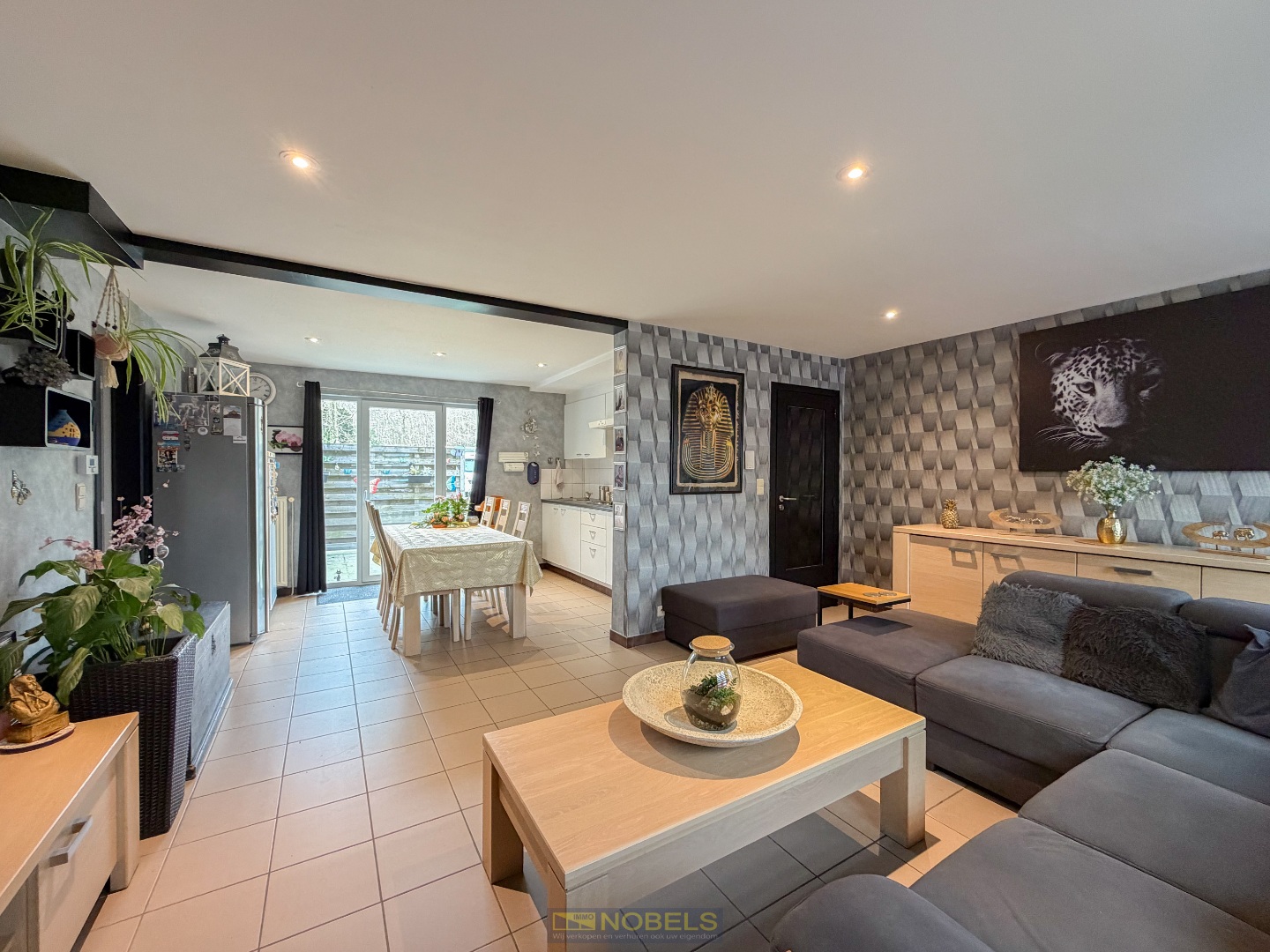 Te koop, Opbrengsteigendom met 4 verhuurde appartementen op strategische ligging te Merelbeke! - foto 2