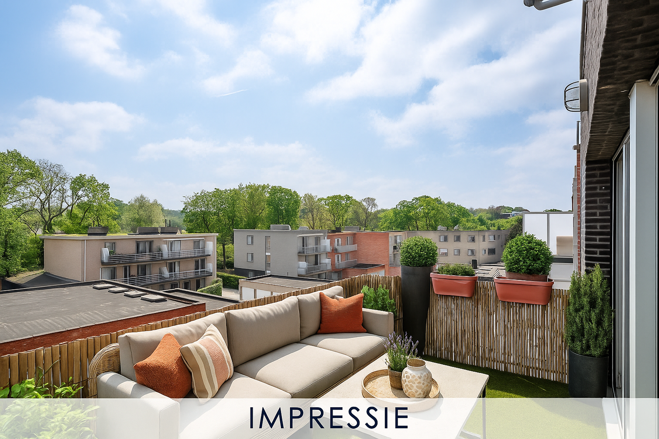 Instapklaar app. met terras, 2 slpk &amp; 2 badk in Brasschaat - foto 1
