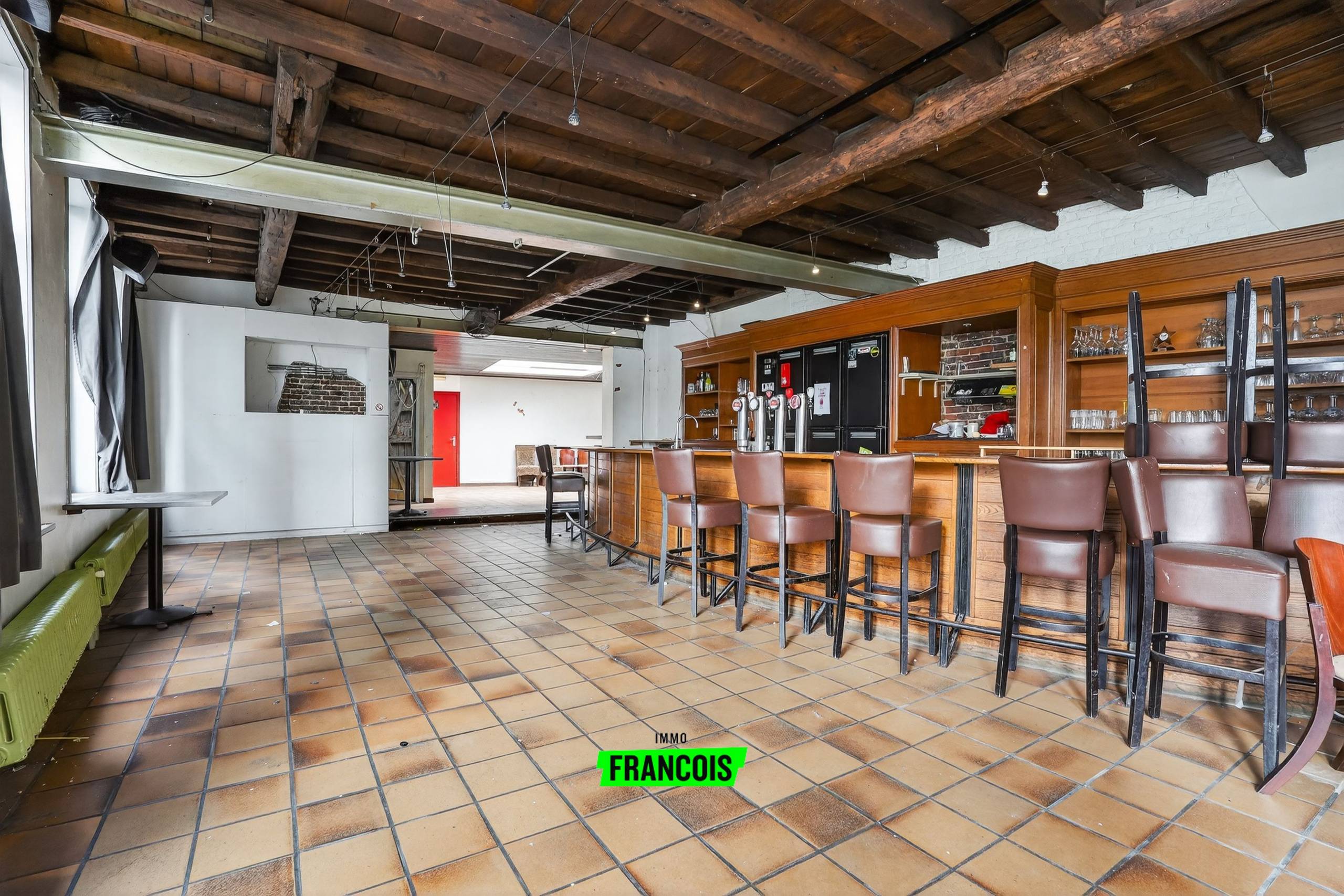 Hoekpand + garage met mogelijkheden in Poperinge - foto 2