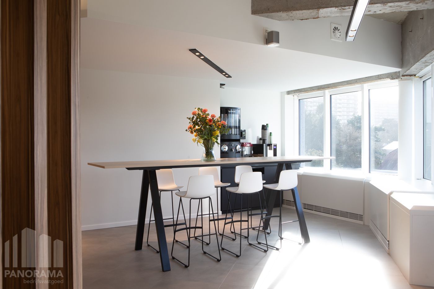 Moderne kantoren van 207 m² op een toplocatie nabij de A12 - foto 4