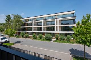 Te huur in Brugge – 2 slaapkamer nieuwbouw appartement in project LUUXModern wonen op een toplocatie vlak bij het historisch centrum.Welkom in LUUX,...