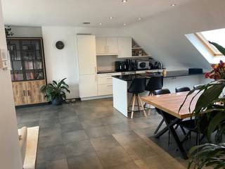 RUIM, MODERN EN KWALITATIEF APPARTEMENT MET 2 SLAAPKAMERS EN GROOT WEST-GEORIËNTEERD TERRAS 24M²2de verdieping - ligging in een moderne en...